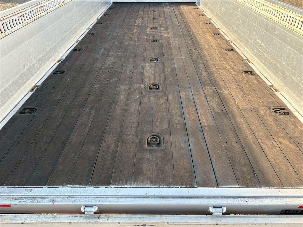 いすゞ フォワード TKG-FRR90T2(2WD)の写真8