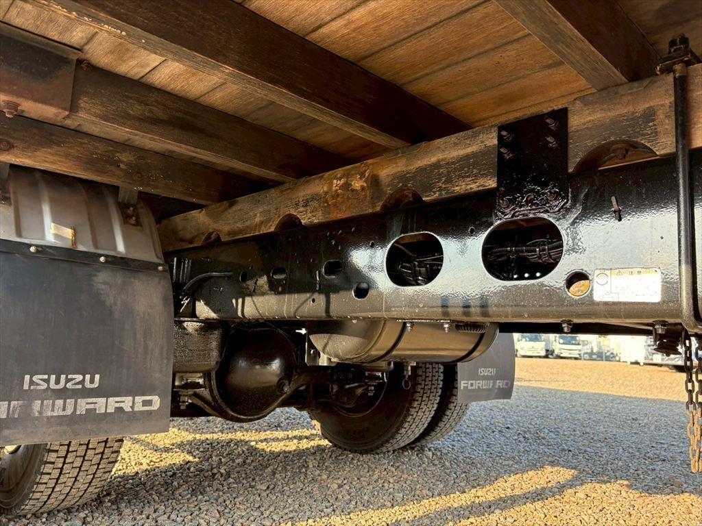 いすゞ フォワード TKG-FRR90T2(2WD)の写真15
