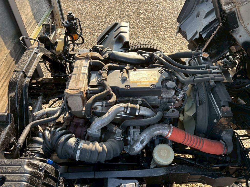 いすゞ フォワード TKG-FRR90T2(2WD)の写真19
