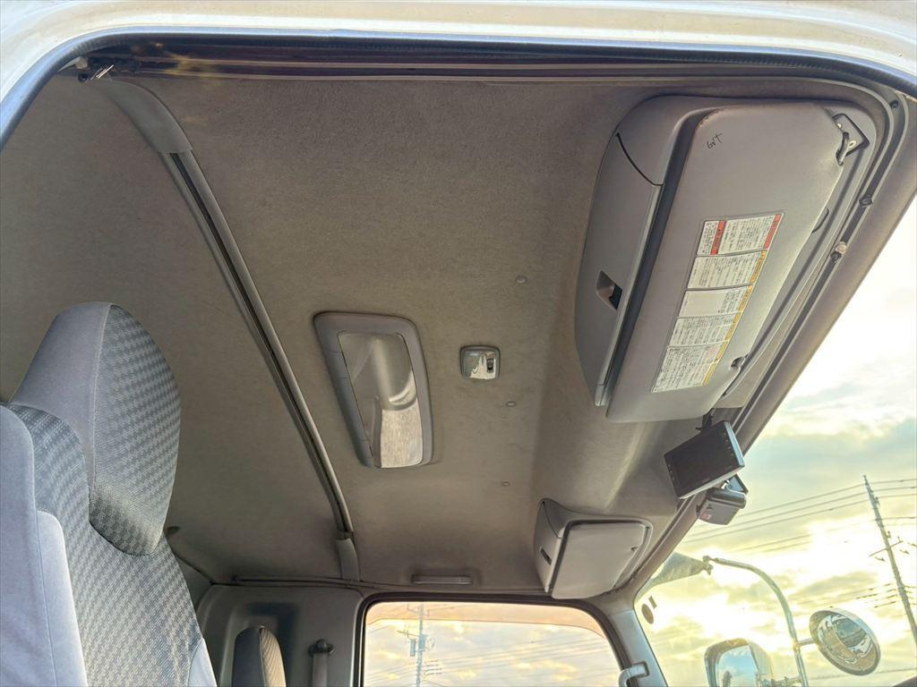 いすゞ フォワード TKG-FRR90T2(2WD)の写真24