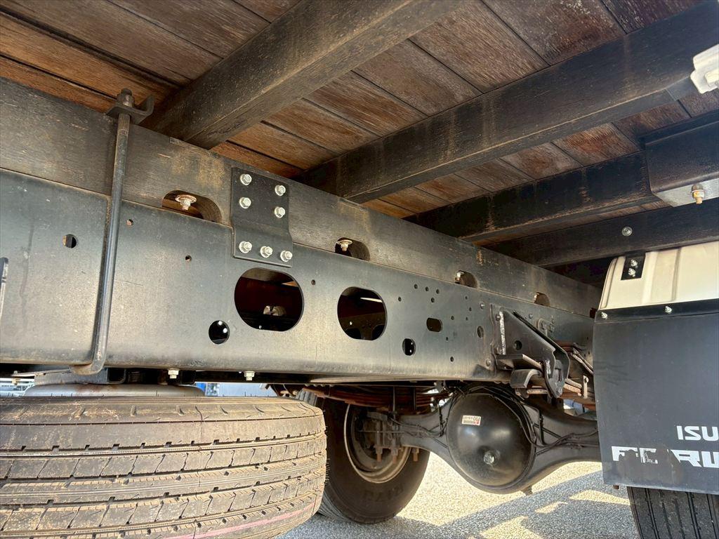いすゞ フォワード 2PG-FRR90S2(2WD)の写真18