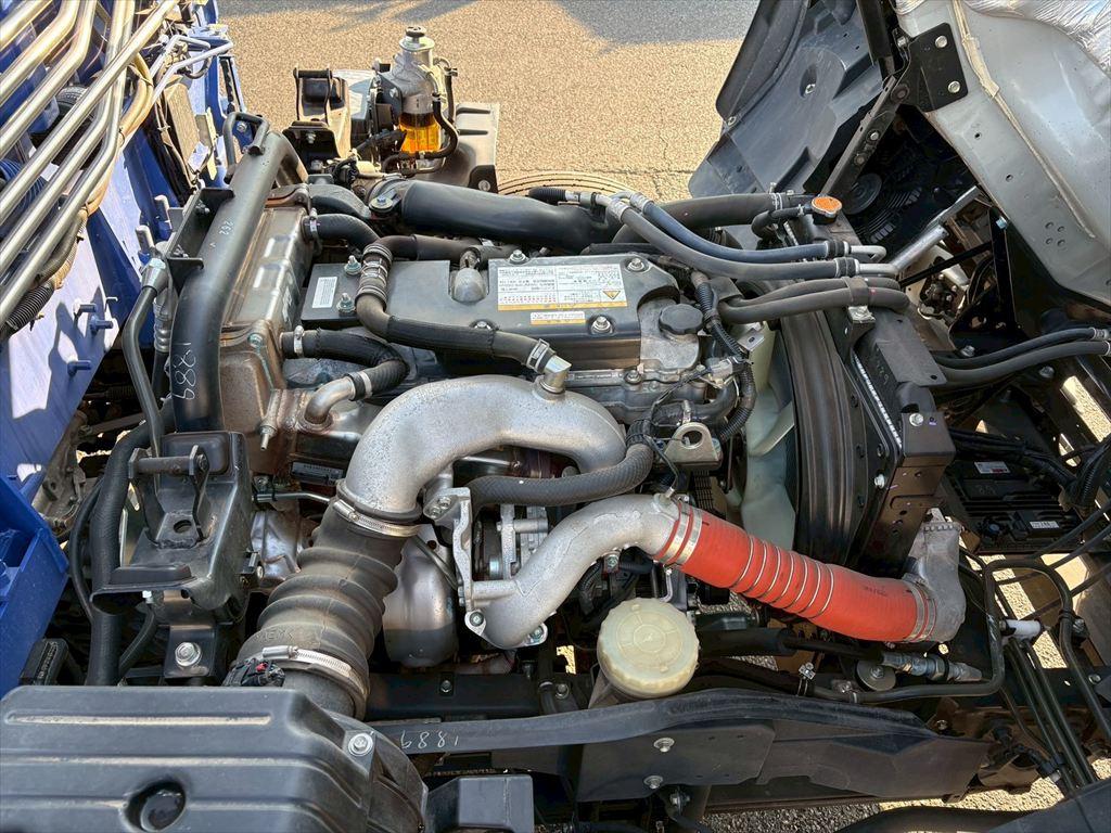 いすゞ フォワード 2PG-FRR90S2(2WD)の写真19