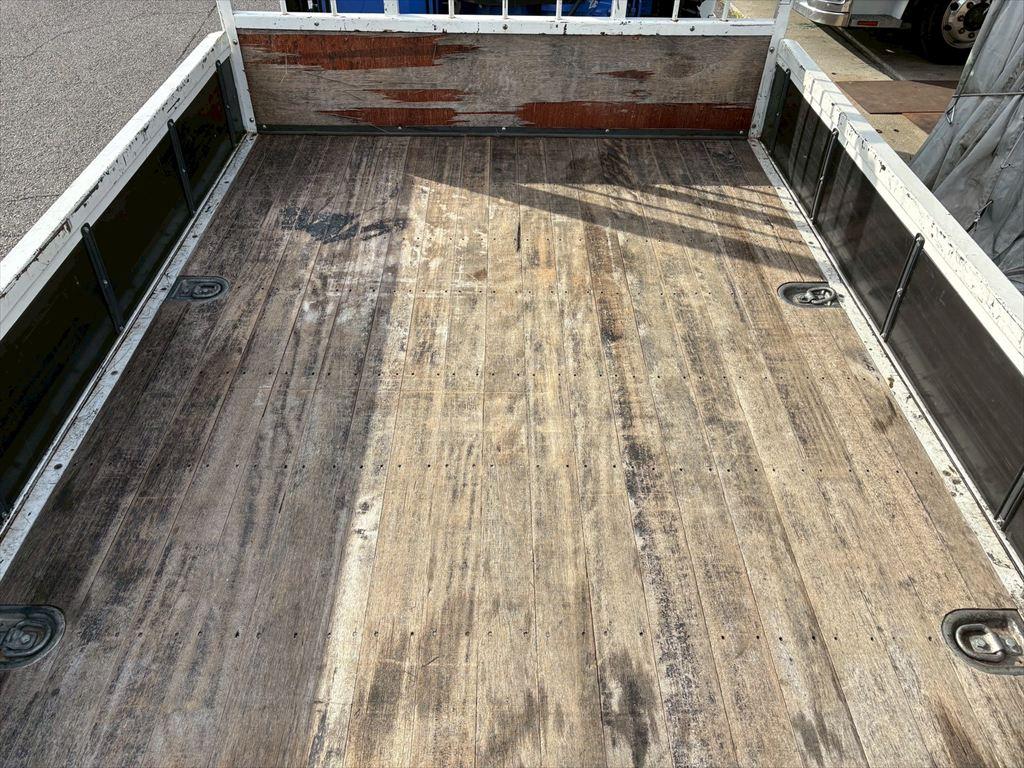 いすゞ フォワード 2PG-FRR90S2(2WD)の写真9