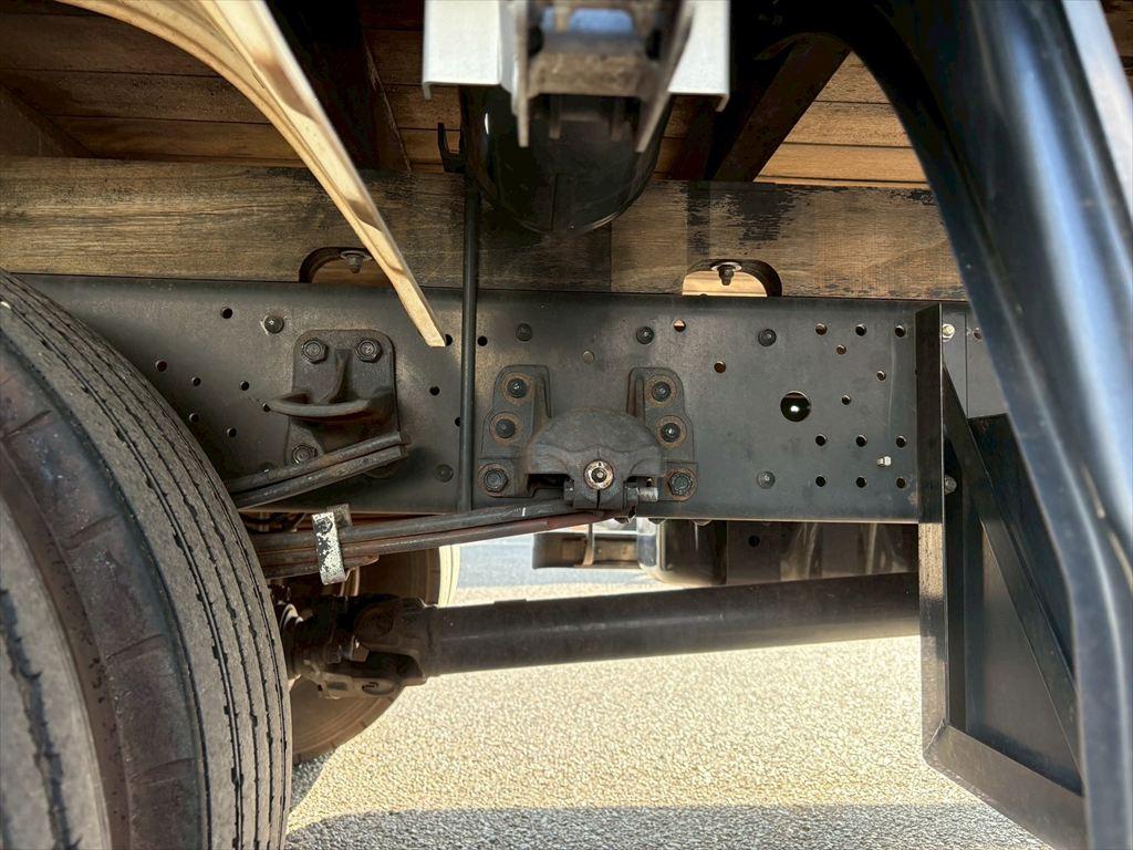 いすゞ フォワード 2PG-FRR90S2(2WD)の写真17