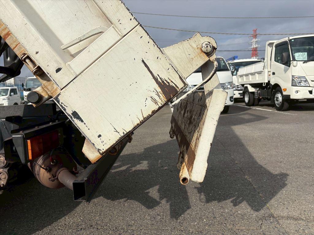 三菱 キャンター TKG-FBA30(2WD)の写真12