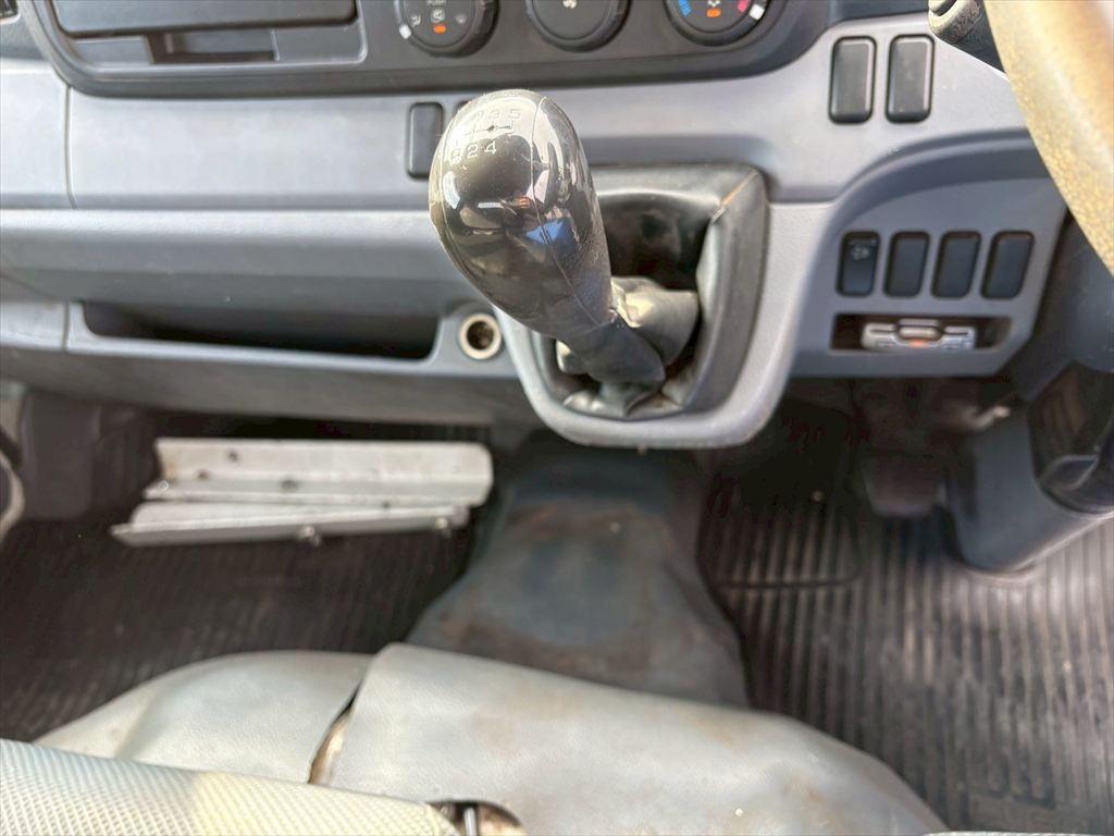 三菱 キャンター TKG-FBA30(2WD)の写真23