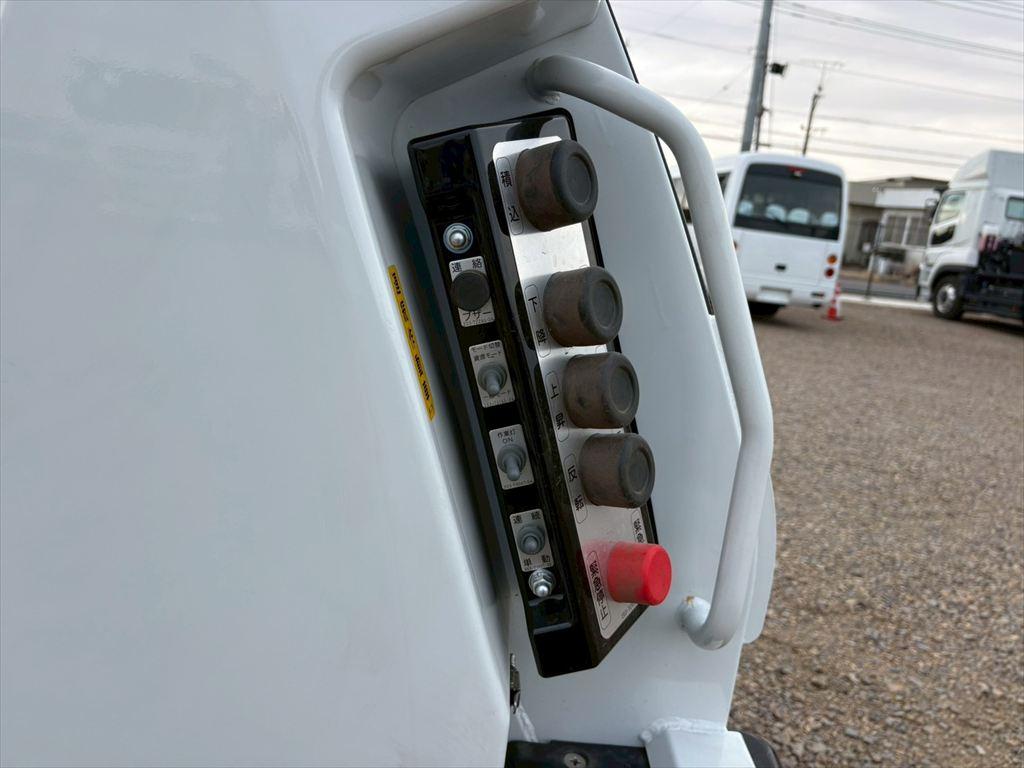 三菱 ファイター 2KG-FK72F(2WD)の写真15