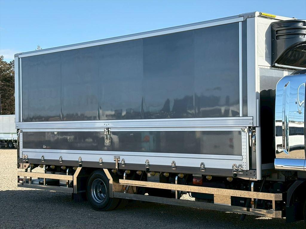 いすゞ フォワード 2PG-FSR90T2(2WD)の写真5