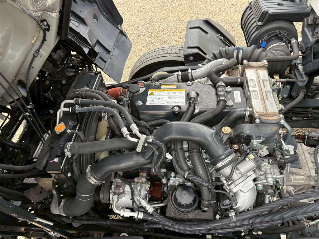 いすゞ フォワード 2PG-FSR90T2(2WD)の写真18