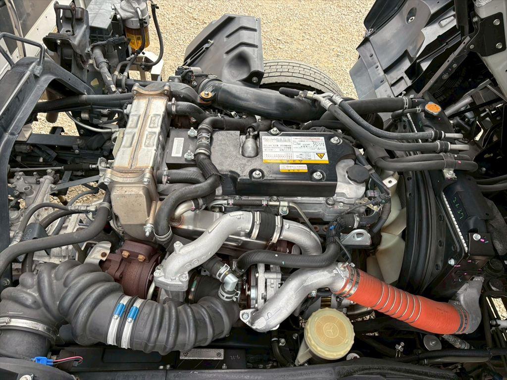 いすゞ フォワード 2PG-FSR90T2(2WD)の写真19