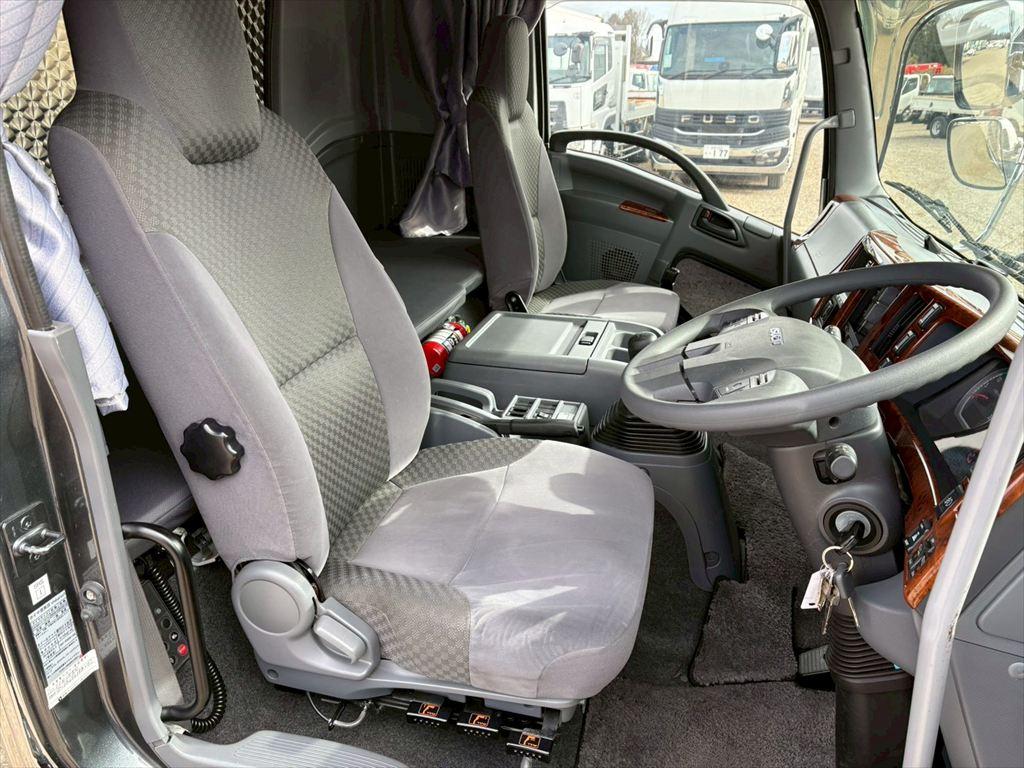 いすゞ フォワード 2PG-FSR90T2(2WD)の写真21