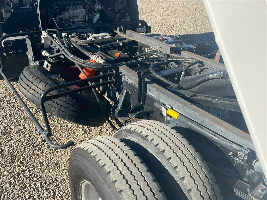 いすゞ エルフ TKG-NPR85YN(2WD)の写真16