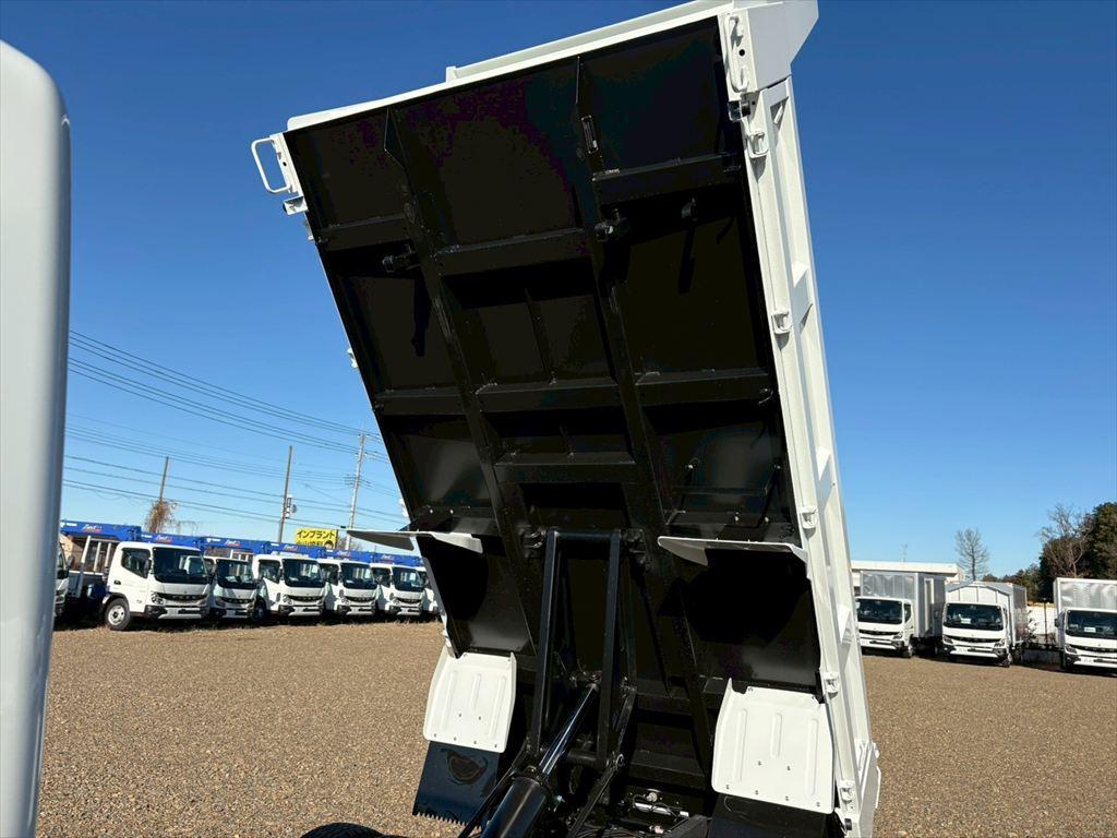 三菱 キャンター 2RG-FBA60(2WD)の写真13