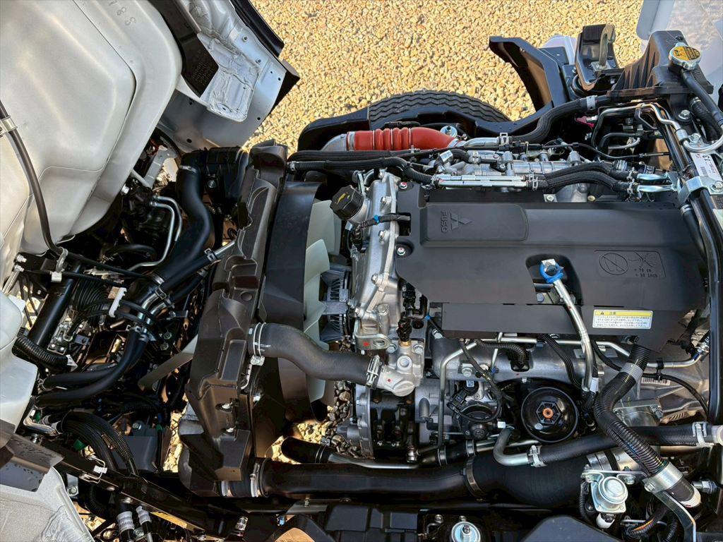 三菱 キャンター 2RG-FBA60(2WD)の写真19