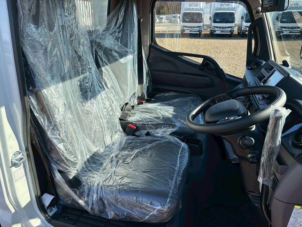 三菱 キャンター 2RG-FBA60(2WD)の写真21