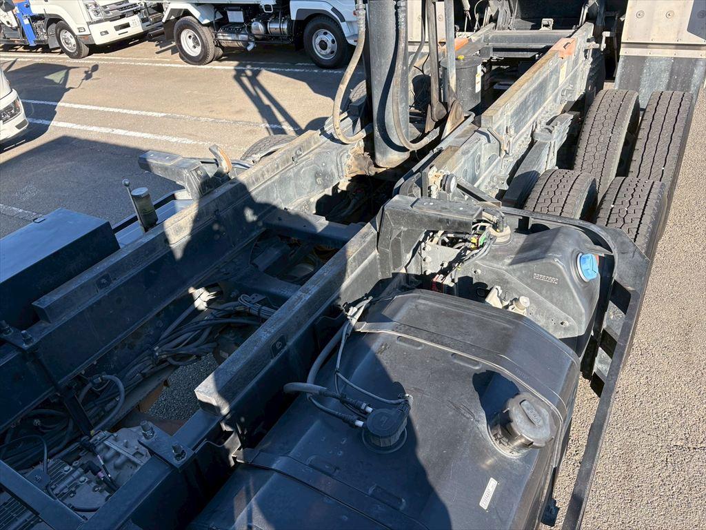 ＵＤ クオン 2PG-CW4AL(6x4)の写真16