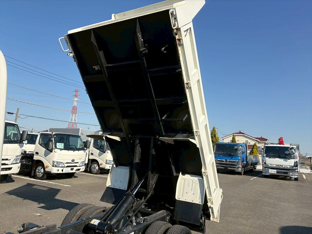 いすゞ エルフ 2RG-NKR88AT(2WD)の写真13