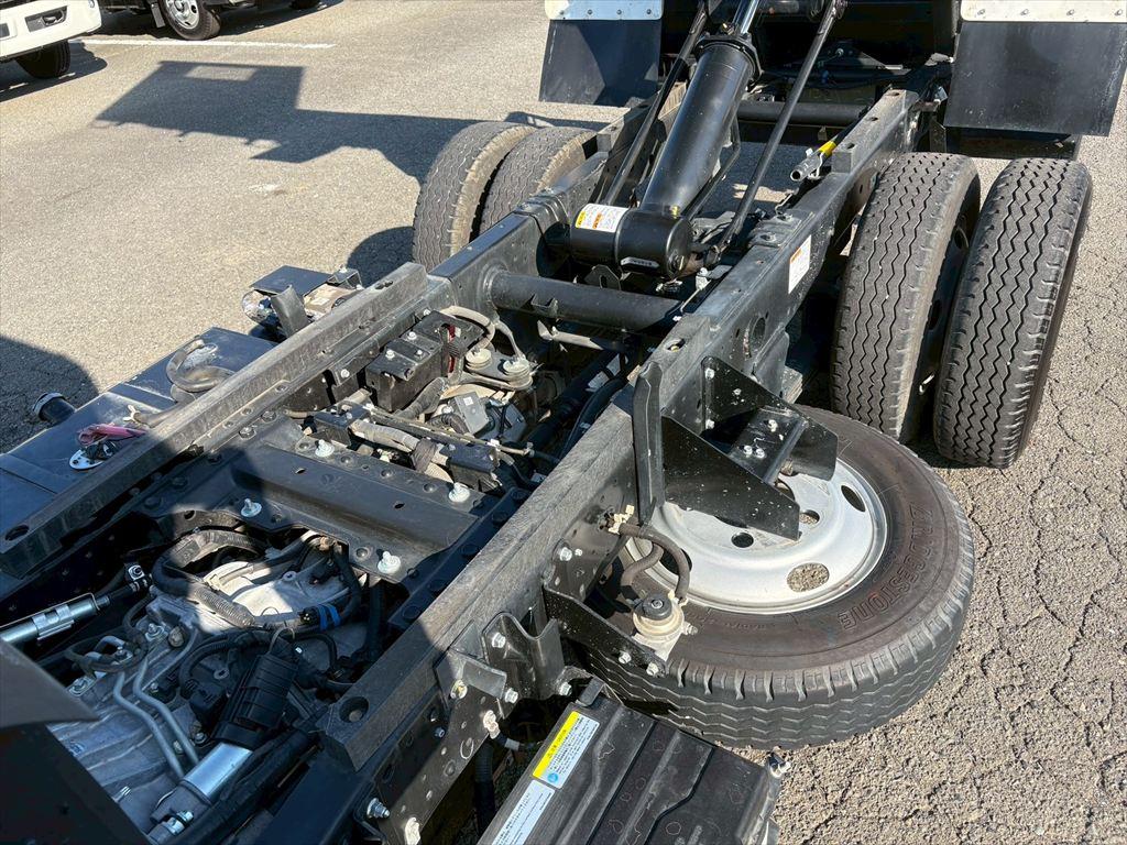 いすゞ エルフ 2RG-NKR88AT(2WD)の写真16