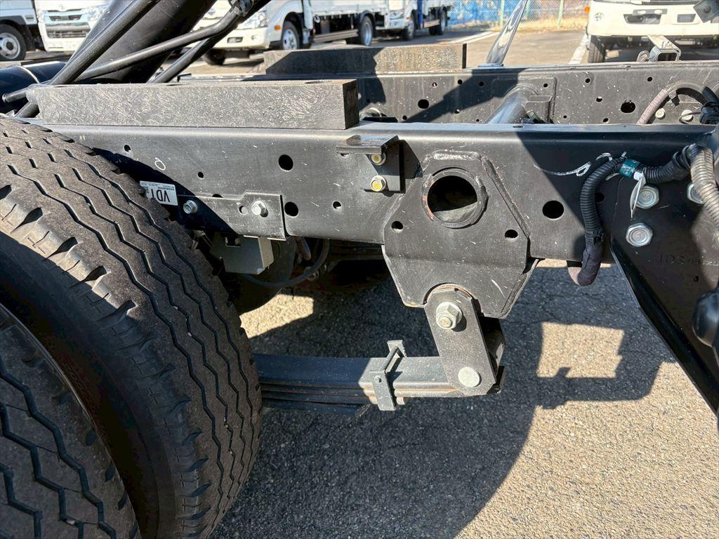 いすゞ エルフ 2RG-NKR88AT(2WD)の写真17