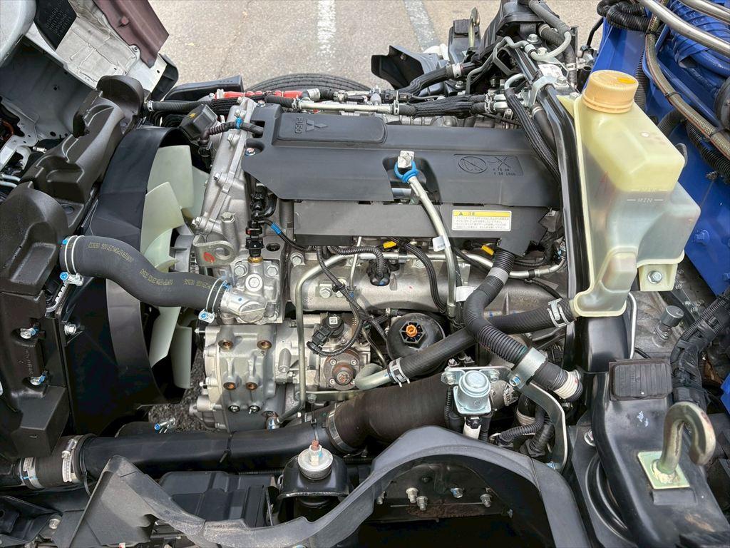 三菱 キャンター 2RG-FEA80(2WD)の写真18