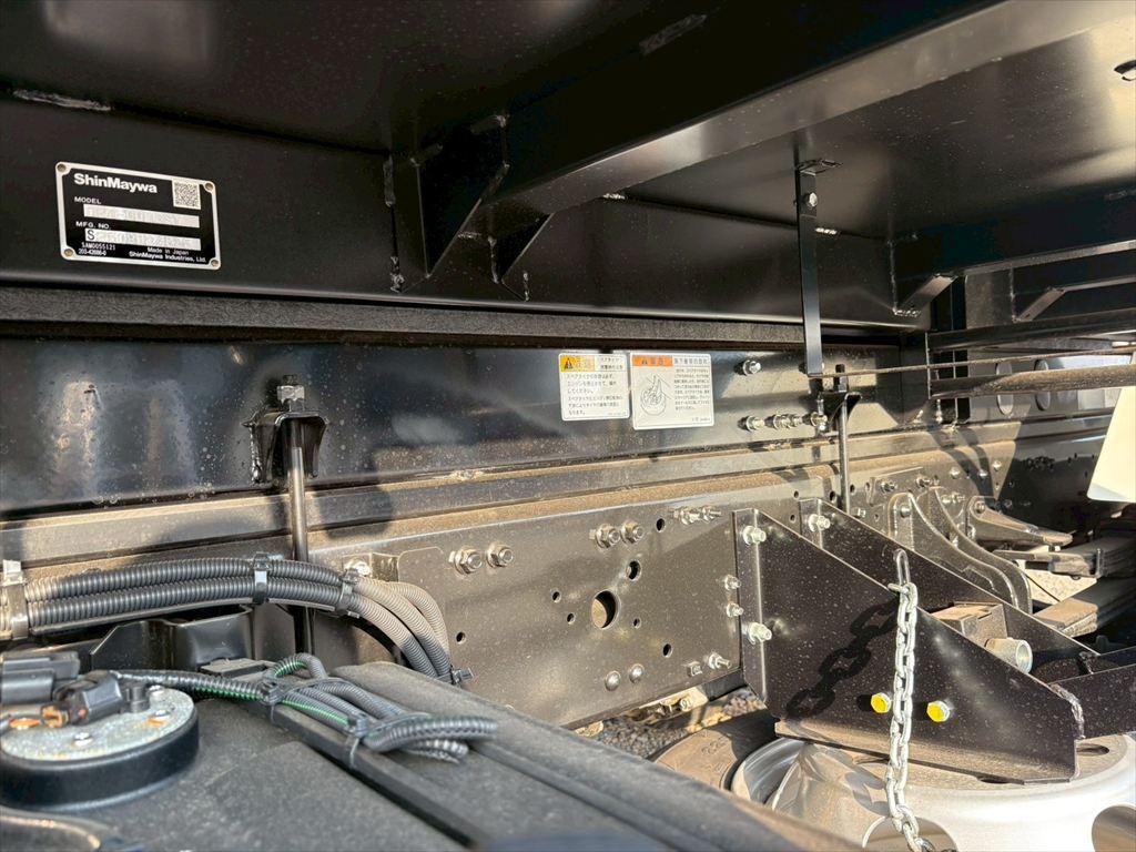 三菱 ファイター 2KG-FK62F(2WD)の写真16