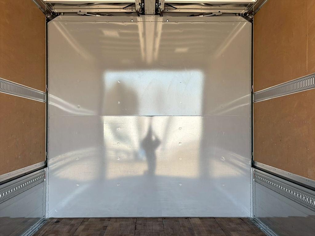 いすゞ フォワード 2RG-FTR90V4(2WD)の写真7