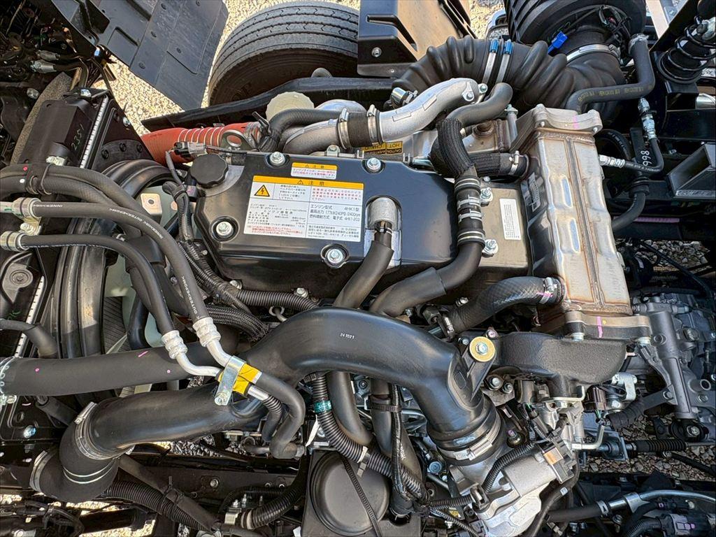 いすゞ フォワード 2RG-FTR90V4(2WD)の写真19