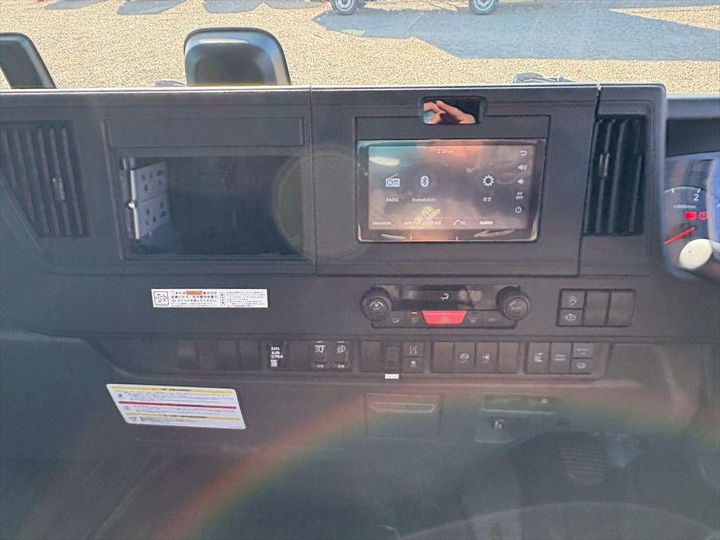 いすゞ フォワード 2RG-FTR90V4(2WD)の写真22