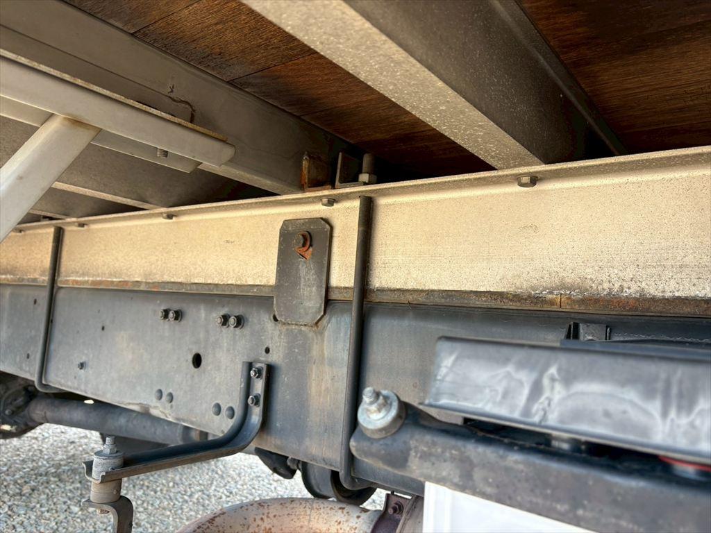 三菱 ファイター PJ-FK62FZ(2WD)の写真17