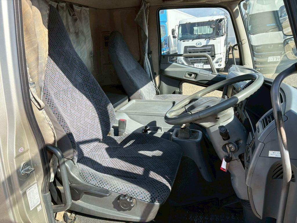 三菱 ファイター PJ-FK62FZ(2WD)の写真21