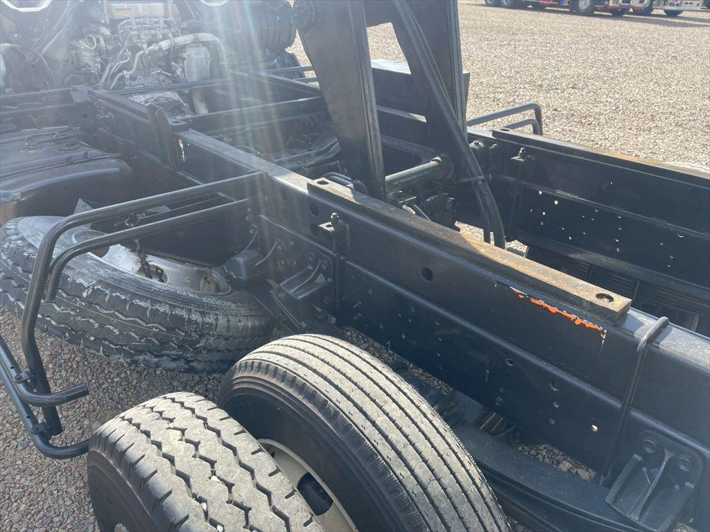 いすゞ フォワード TKG-FRR90S1(2WD)の写真15