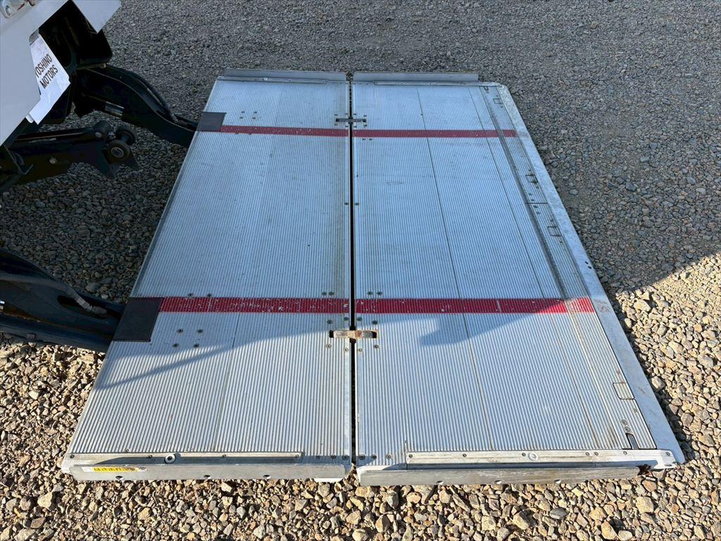 三菱 ファイター 2KG-FK65F(2WD)の写真12