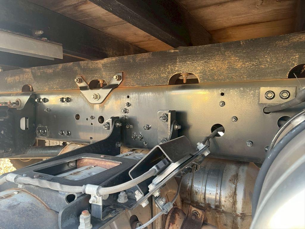 三菱 ファイター TKG-FK72FY(2WD)の写真17