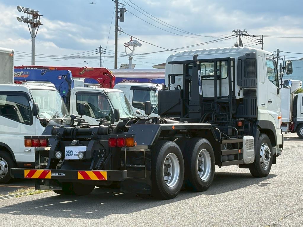 日野 プロフィア QKG-FS1EKDA(6x4)の写真4