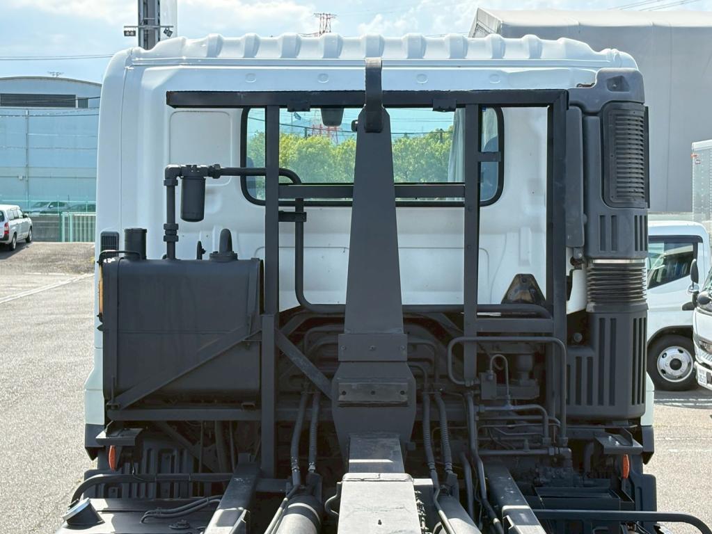 日野 プロフィア QKG-FS1EKDA(6x4)の写真7