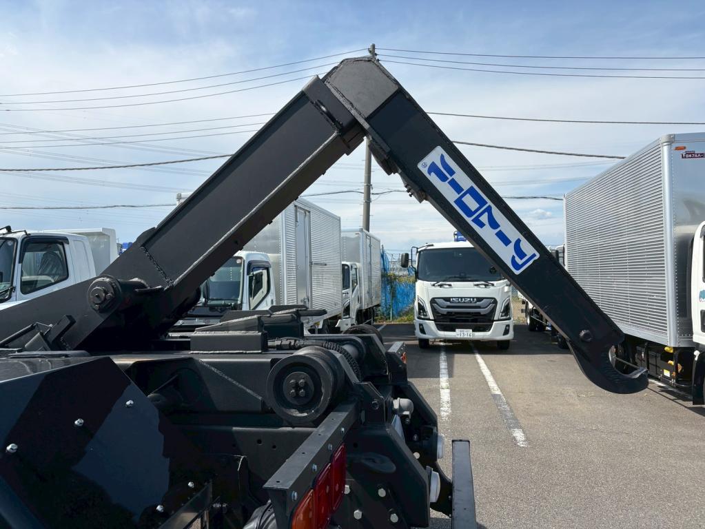日野 プロフィア QKG-FS1EKDA(6x4)の写真13