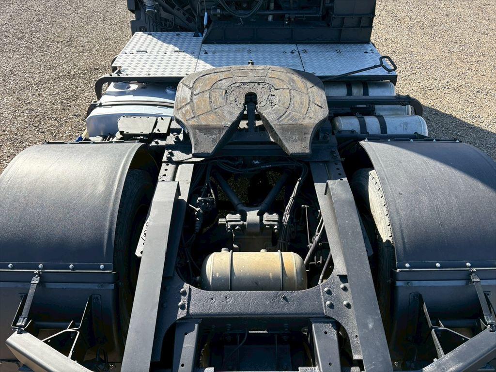 日野 プロフィア QPG-SH1EDDG(2WD)の写真8