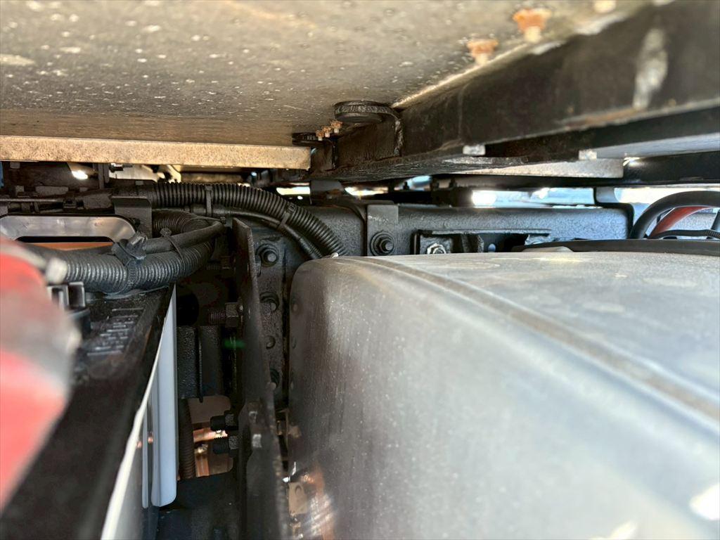 日野 プロフィア QPG-SH1EDDG(2WD)の写真16