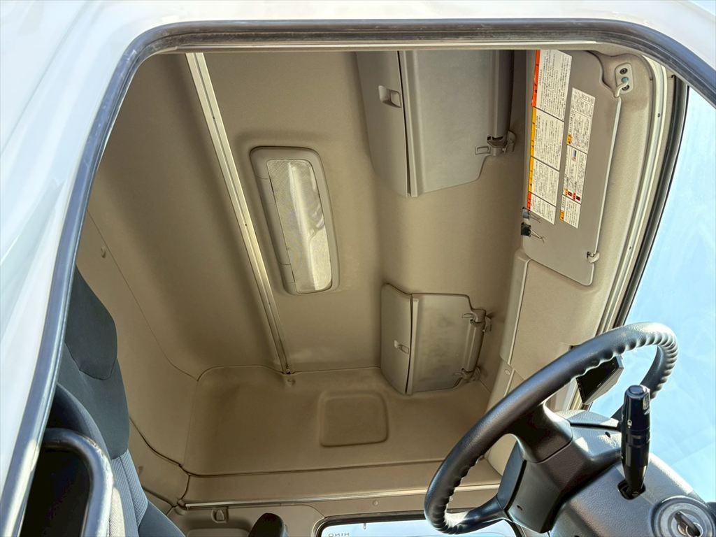 日野 プロフィア QPG-SH1EDDG(2WD)の写真24