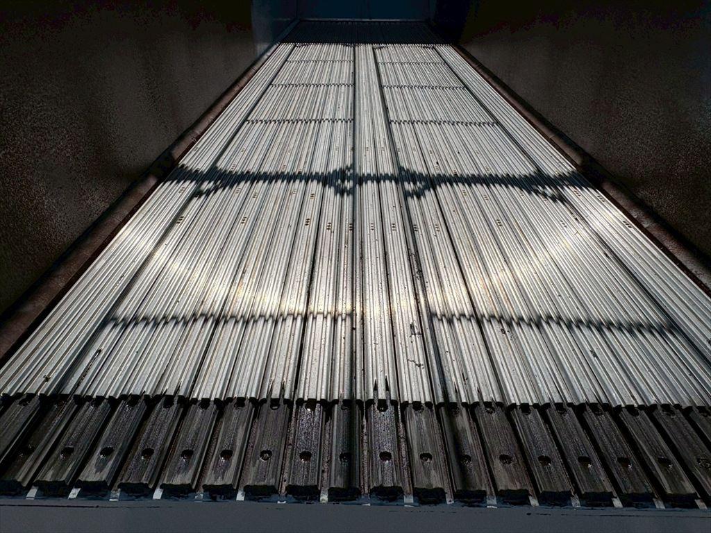 日野 プロフィア QDG-FS1EWEA(6x4)の写真8