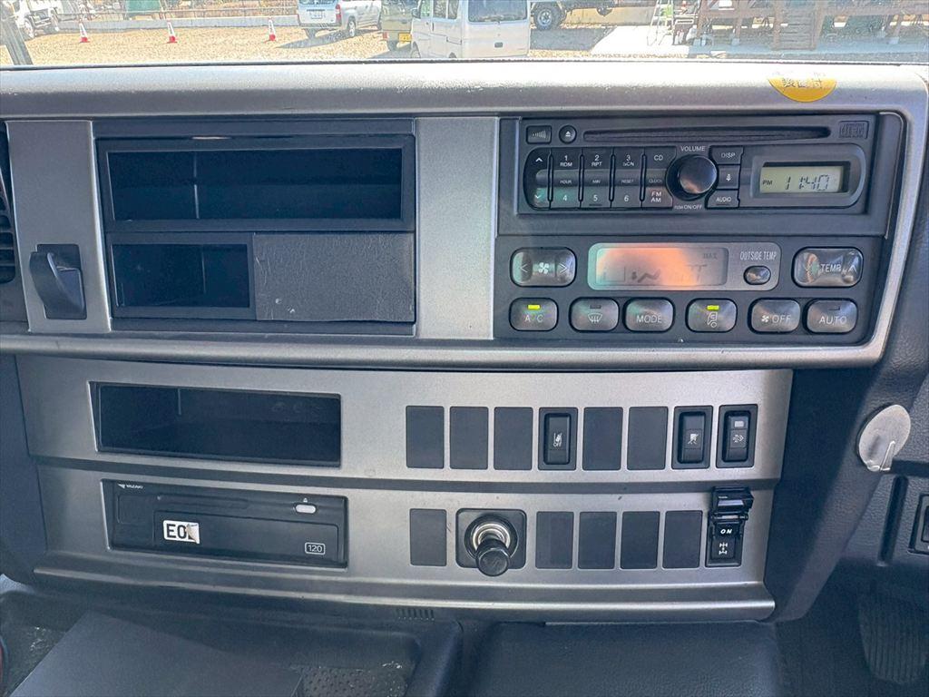 日野 プロフィア QDG-FS1EWEA(6x4)の写真22