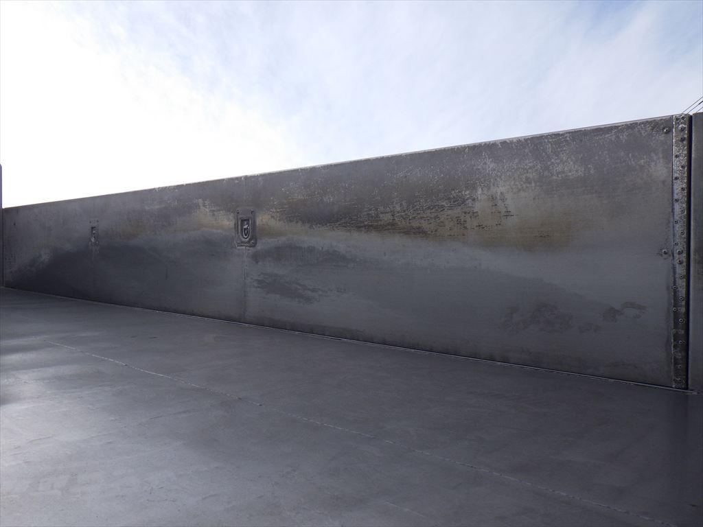 いすゞ ギガ QKG-CYZ77A(6x4)の写真10