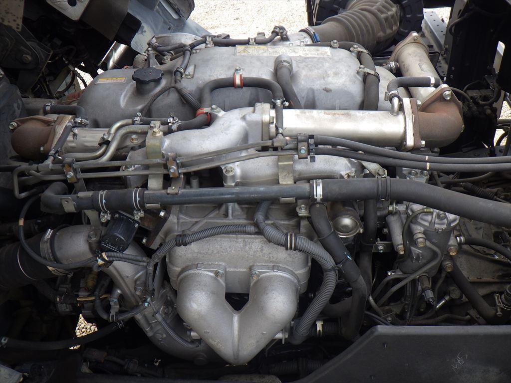 いすゞ ギガ QKG-CYZ77A(6x4)の写真18