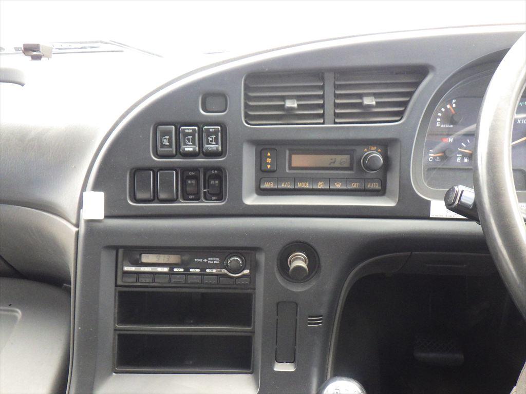 いすゞ ギガ QKG-CYZ77A(6x4)の写真22