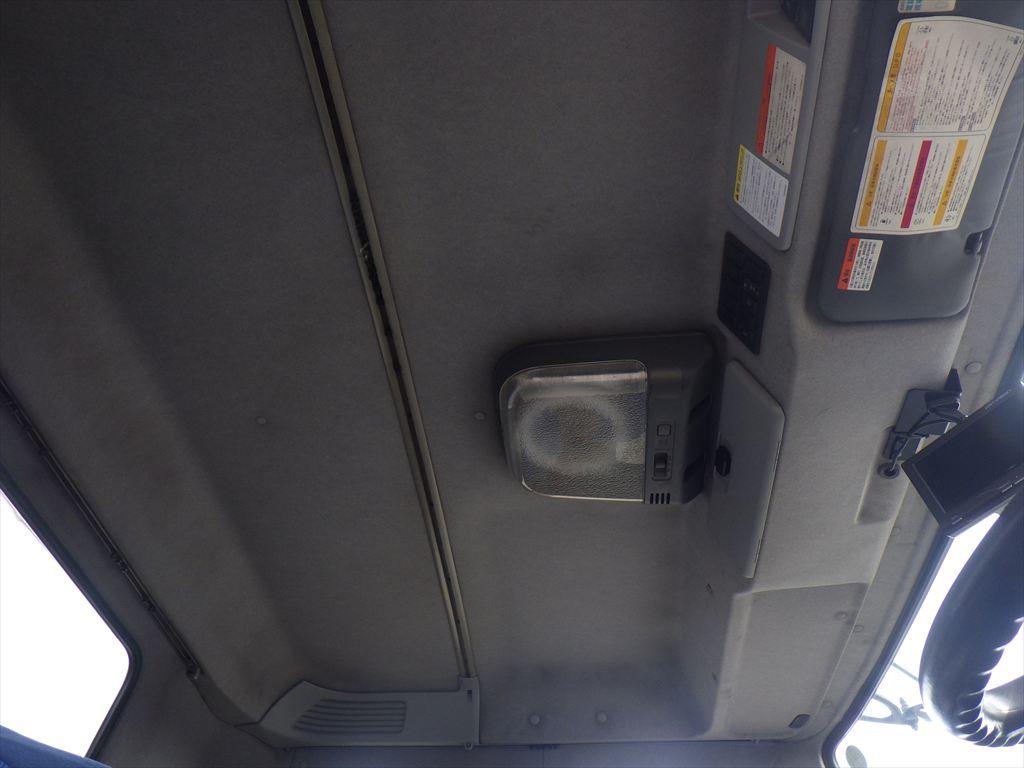 いすゞ ギガ QKG-CYZ77A(6x4)の写真24