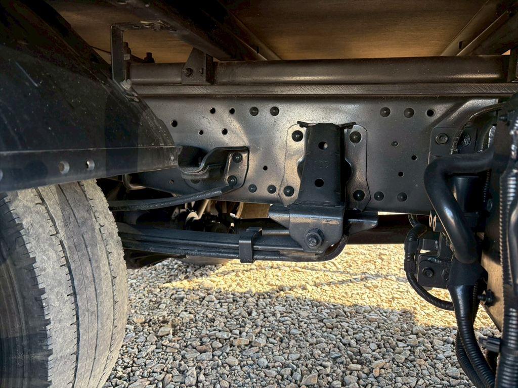 いすゞ エルフ 2RG-NPR88AN(2WD)の写真17