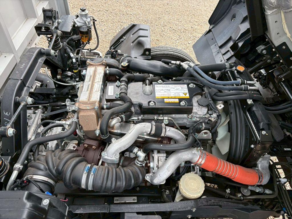 いすゞ フォワード 2RG-FRR90T2(2WD)の写真19