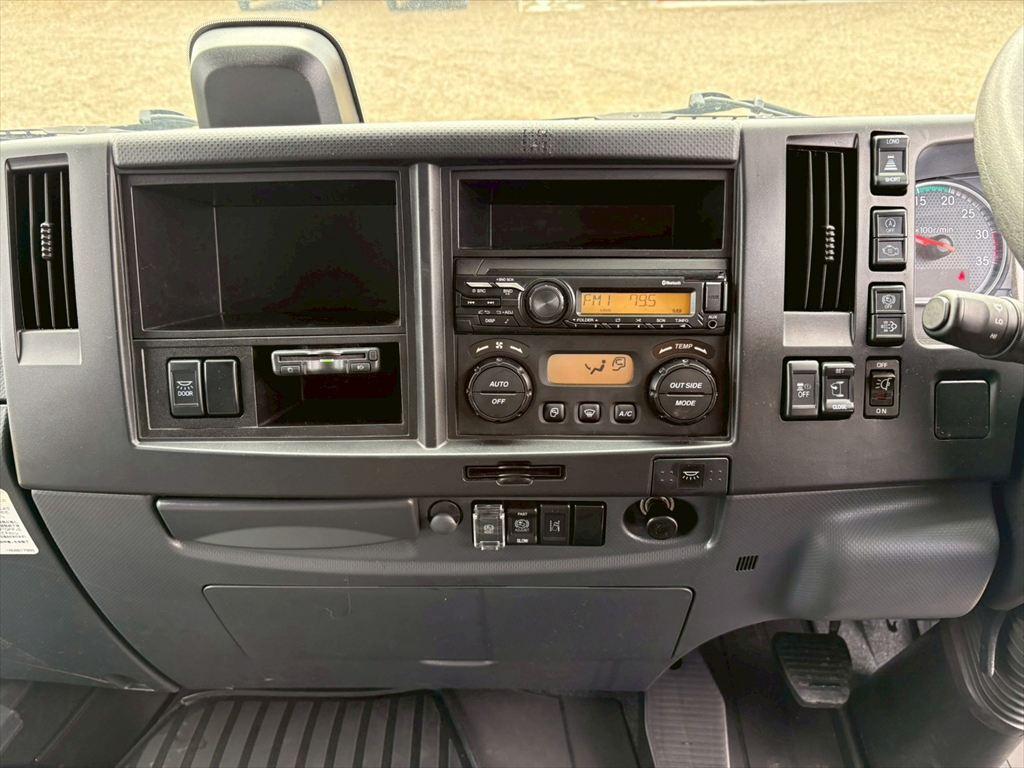 いすゞ フォワード 2RG-FRR90T2(2WD)の写真22