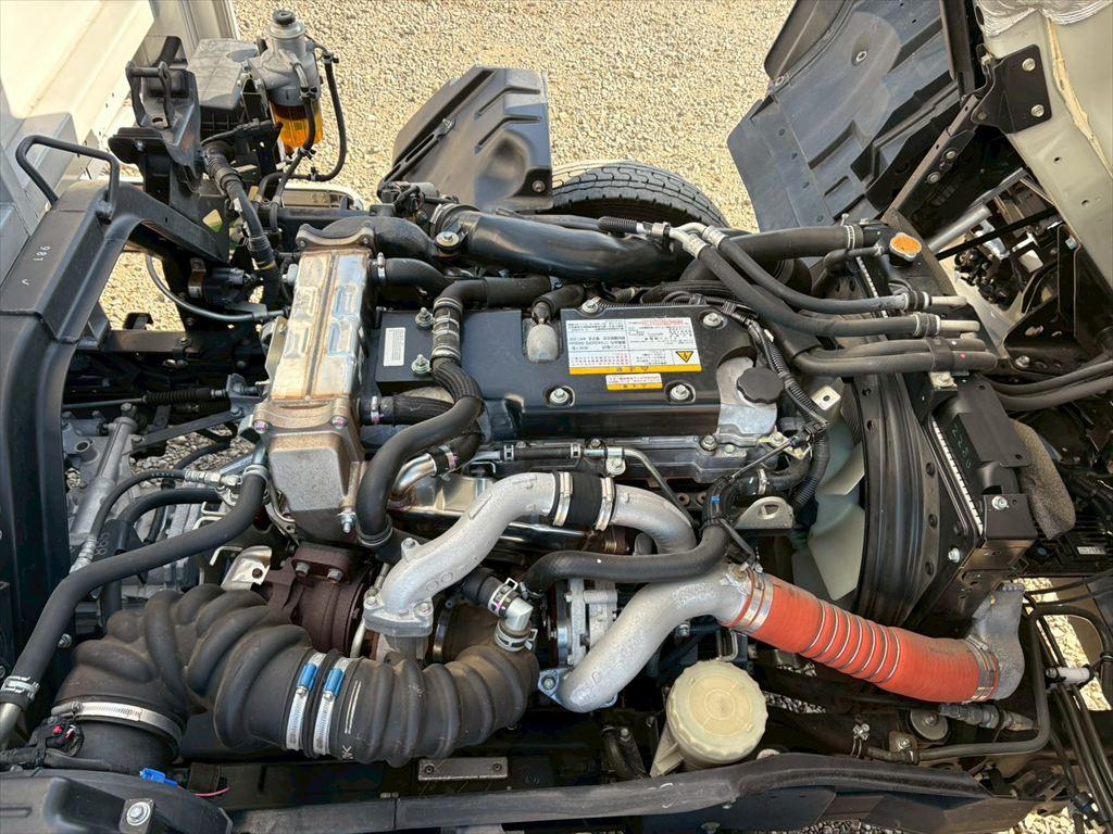 いすゞ フォワード 2RG-FRR90T2(2WD)の写真19