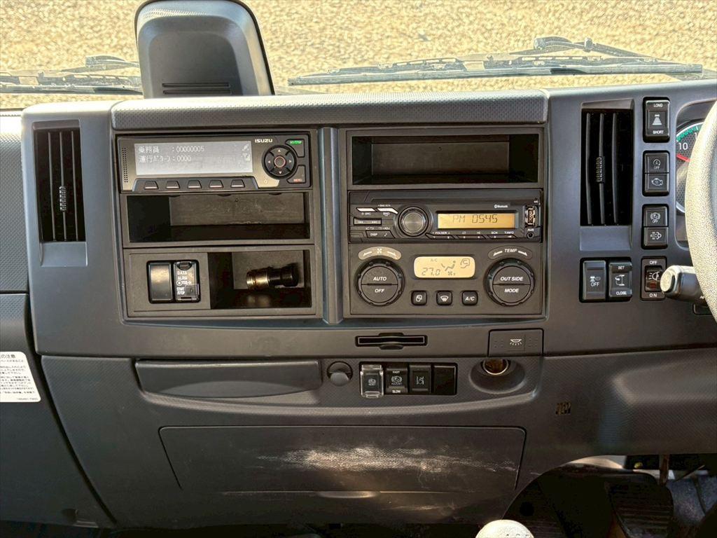 いすゞ フォワード 2RG-FRR90T2(2WD)の写真22